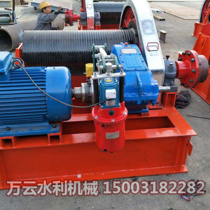 卷?yè)P(yáng)啟閉機(jī)