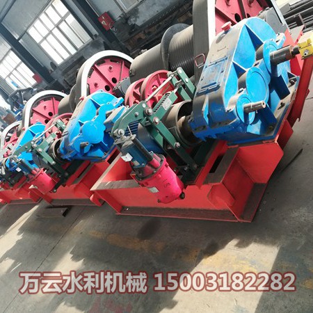 卷?yè)P(yáng)啟閉機(jī) (14)
